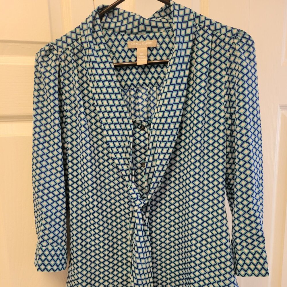 Banana Republic XS blouse. EUC